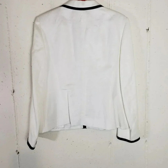 Jones NY‎ 10 white/black trim front zip linen blend blazer/jacket - Picture 2 of 7